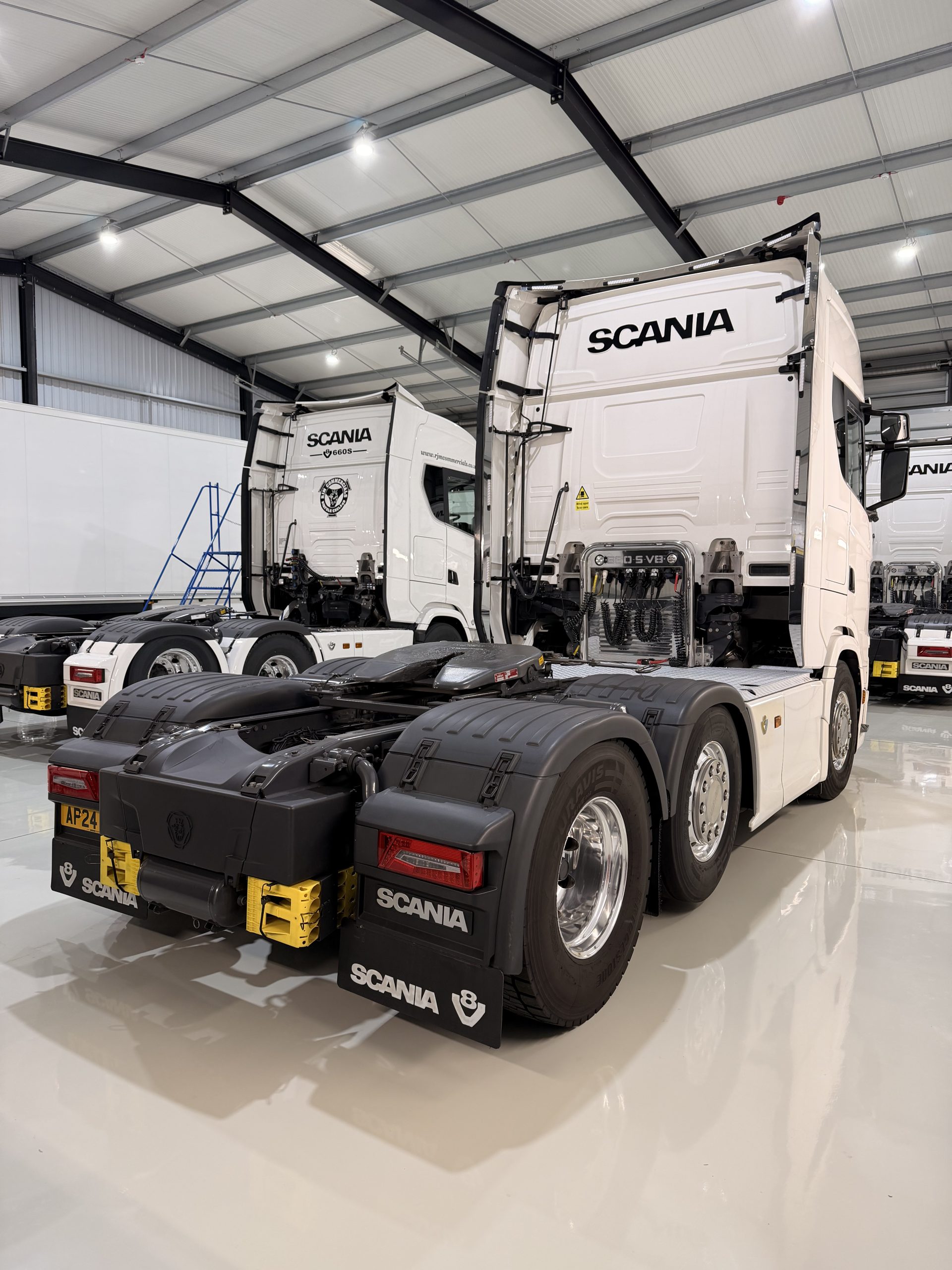 2024 (24) Scania 660S 6×2/4 Mid Lift