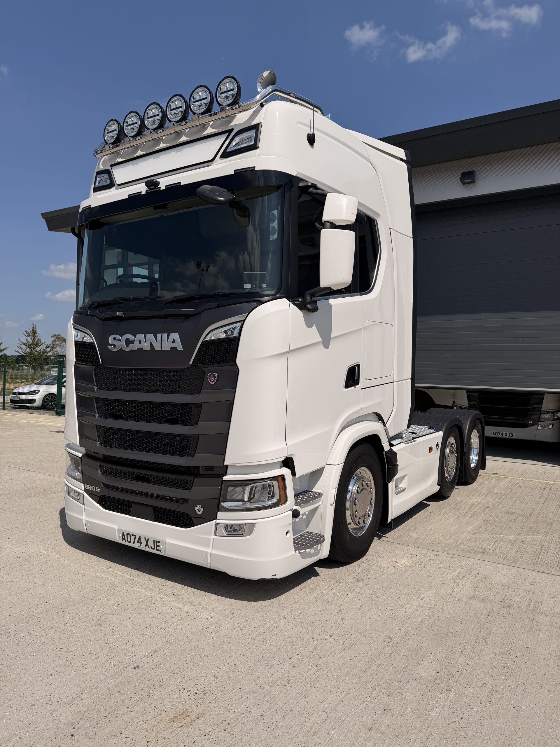 SOLD Please call for info on upcoming trucks 2024 (74) Scania 660S 6×2/4 Mid Lift