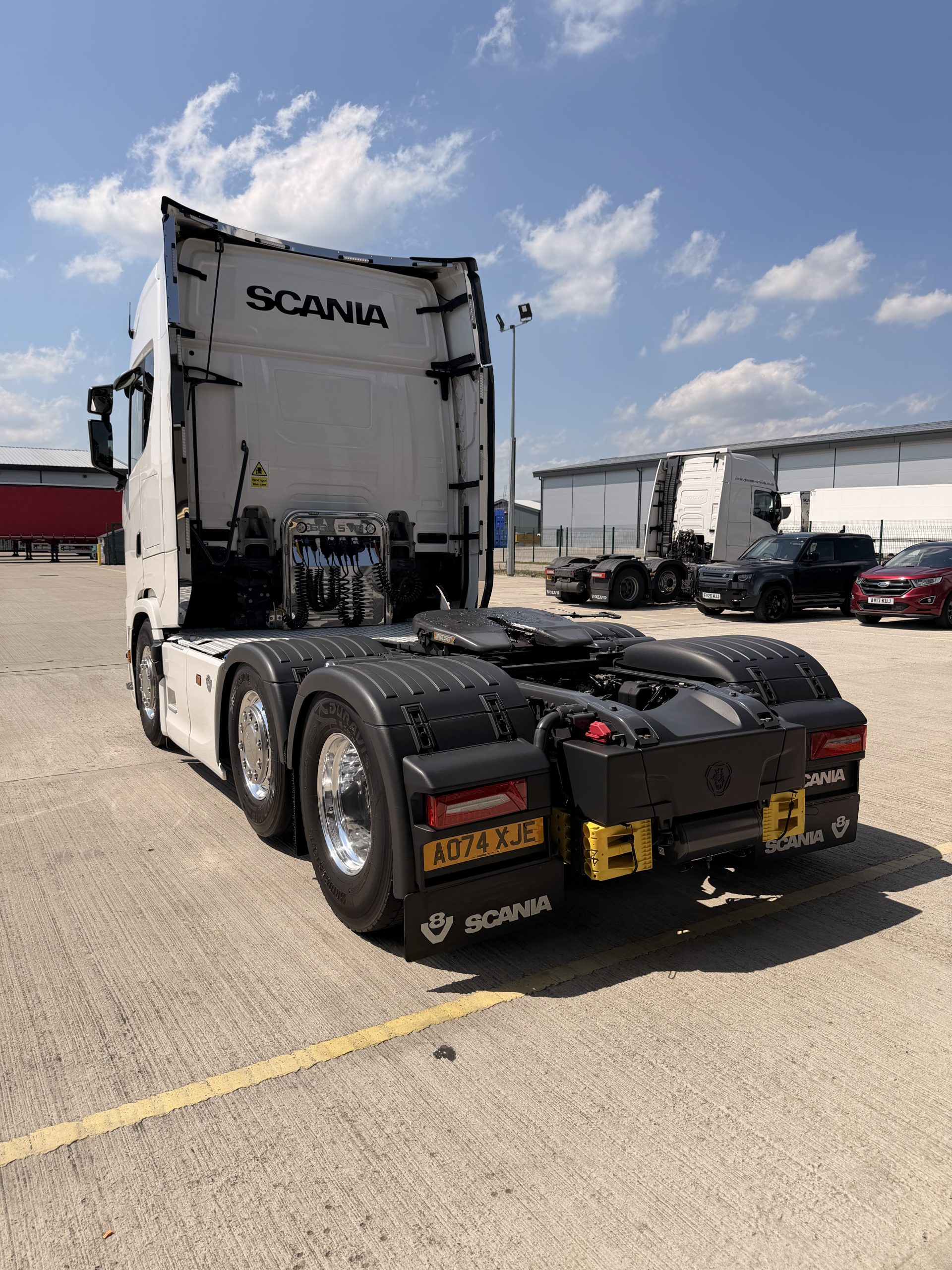 SOLD Please call for info on upcoming trucks 2024 (74) Scania 660S 6×2/4 Mid Lift